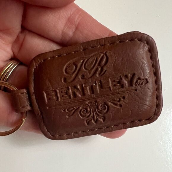 VTG Bentley Leather
Keychain Puffy Brown Stitched
Keyring Fob - Picture 7 of 10